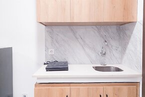 Comfortable And Elegant Studio At Pacific Garden Apartment