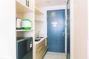 Comfort And Cozy Stay Studio Collins Boulevard Apartment