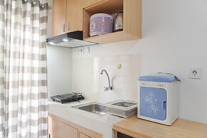 Homey And Minimalist Studio At Loftvilles City Apartment