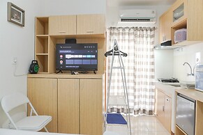 Homey And Minimalist Studio At Loftvilles City Apartment