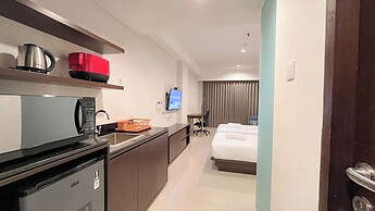 Relaxing And Stylish Studio (No Kitchen) Apartment At Skales Residence