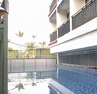 The Modern Monastery Studio At Beverly Dago Apartment