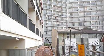 The Modern Monastery Studio At Beverly Dago Apartment