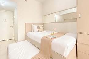 Good Location And Cozy Studio Springlake Summarecon Bekasi Apartment