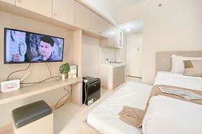 Good Location And Cozy Studio Springlake Summarecon Bekasi Apartment