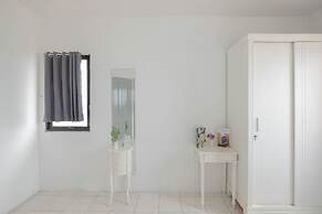 Homey And Simply Look 1Br Puri Garden Apartment