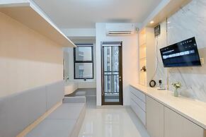 Elegant And Comfy Studio At Transpark Cibubur Apartment