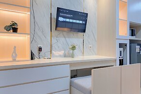 Elegant And Comfy Studio At Transpark Cibubur Apartment
