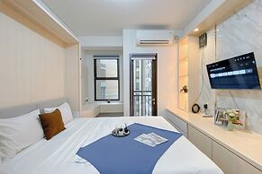 Elegant And Comfy Studio At Transpark Cibubur Apartment