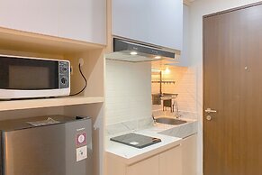 Elegant And Comfy Studio At Transpark Cibubur Apartment