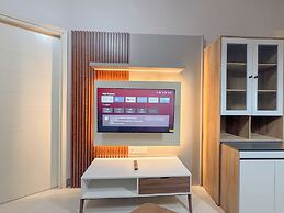 Minimalist 2Br And Well Design Room At Benson Supermall Mansion Apartm