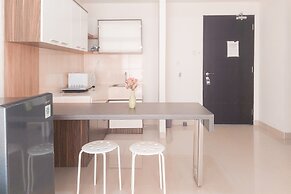 Good Deal And Comfy 1Br Apartment At Paramount Skyline