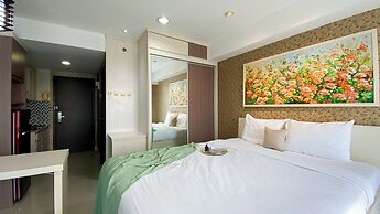 Great City View Studio At Tamansari The Hive Apartment