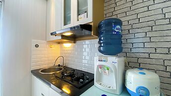 Homey And Comfy Studio At Bassura City Apartment Near Mall