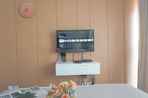 Cozy And Homey Studio At Metropolitan Park Apartment