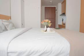 Cozy And Homey Studio At Metropolitan Park Apartment