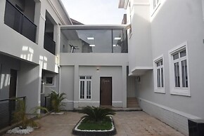 WHTYESCAPE SERVICED APARTMENTS