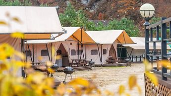 Gapyeong Sanchaek Glamping Pension