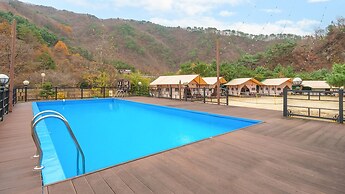 Gapyeong Sanchaek Glamping Pension