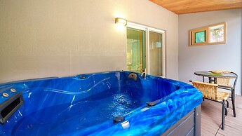 Gapyeong Sanchaek Glamping Pension