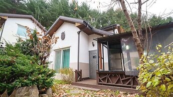 Gapyeong Sanchaek Glamping Pension