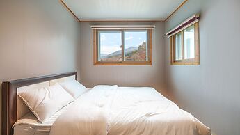 Gapyeong Sanchaek Glamping Pension