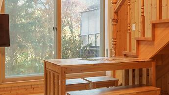 Gapyeong Sanchaek Glamping Pension