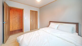 Gapyeong Sanchaek Glamping Pension