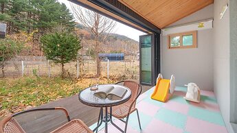 Gapyeong Sanchaek Glamping Pension