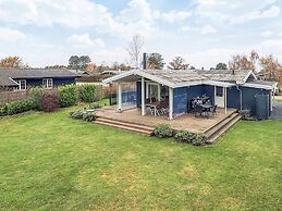 6 Person Holiday Home in Otterup