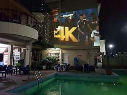 Peridot Hotel and Suites