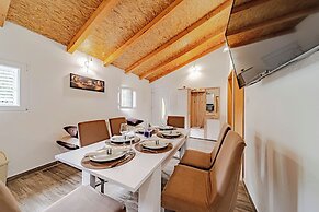 Eco Friendly Cottage Maja