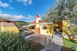 Eco Friendly Cottage Maja