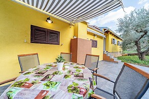 Eco Friendly Cottage Maja