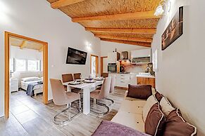 Eco Friendly Cottage Maja