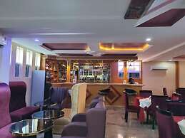 Villa Hilton  Hotels and Apartments