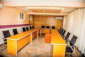 Villa Hilton  Hotels and Apartments