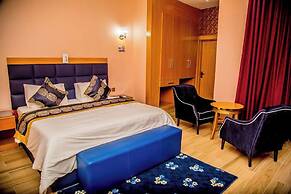 Villa Hilton  Hotels and Apartments