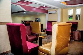 Villa Hilton  Hotels and Apartments