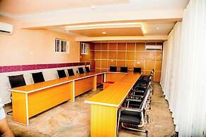 Villa Hilton  Hotels and Apartments