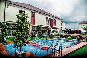 Villa Hilton  Hotels and Apartments