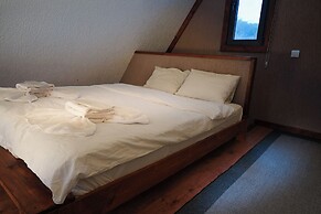 Villa Zeren Bungalov