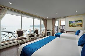 Halong Aquarmarine Royal Cruise