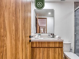 Harbor 171 North Tower 2103