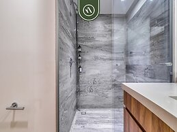 Harbor 171 North Tower 2103