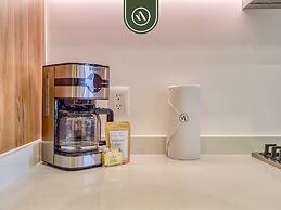 Harbor 171 North Tower 2103