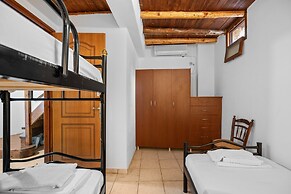 Countryside Apartment 1 With Shared Swimming Pool