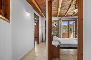 Countryside Apartment 1 With Shared Swimming Pool