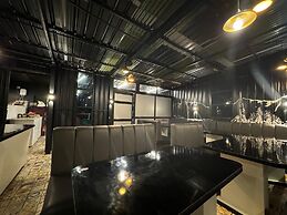 Hotel Jafson Accommodates