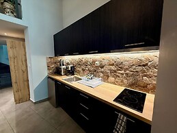 Thissio Luxury Apartment